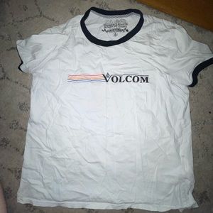 volcom skater tee vintage style
